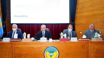 جامعة طنطا تناقش استعداداتها للمشاركة في مسابقات التميز والتصنيفات الدولية 