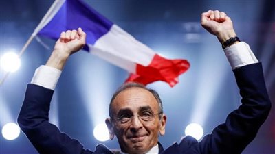 حرّض على الكراهية.. القضاء الفرنسي يعاقب مرشحًا رئاسيًا من أصول يهودية 