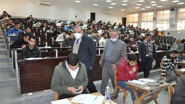 رئيس جامعة حلوان