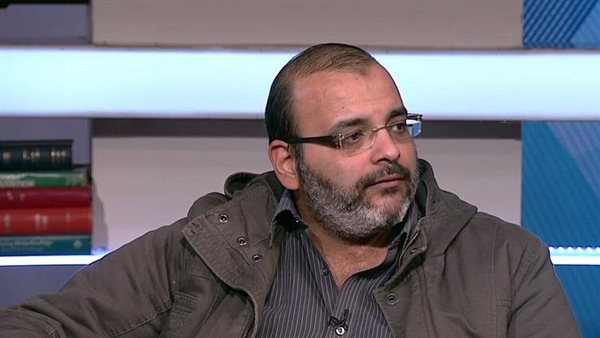 أيمن بهجت قمر