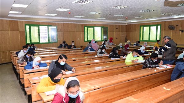 تواصل امتحانات الفصل