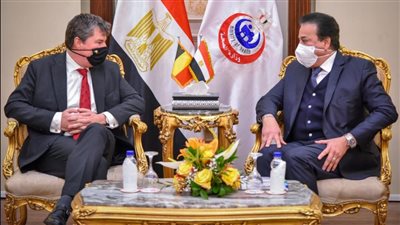 خالد عبد الغفار يستقبل السفير البلجيكي لبحث أوجه التعاون بين البلدين في القطاع الصحي