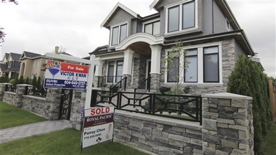 إقبال غير مسبوق على العقارات بكندا.. وانخفاض المنازل المطروحة للبيع إلى أدنى مستوى منذ 25 عامًا