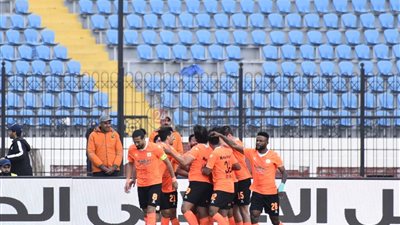 فاركو يلحق الهزيمة الأولى بالزمالك في كأس الرابطة بهدفين