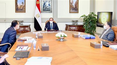 السيسي يوجه برفع الحد الأدنى للأجور إلى 2700 جنيه
