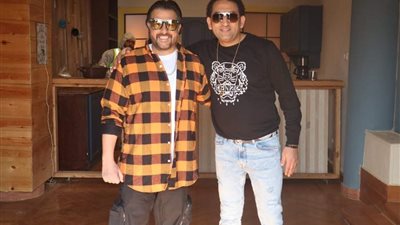 كواليس ديو إيزي إيزي لـ شحتة كاريكا وكريم أبو زيد