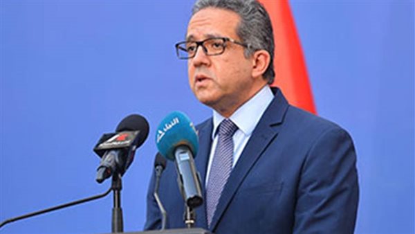 وزير السياحة والآثار