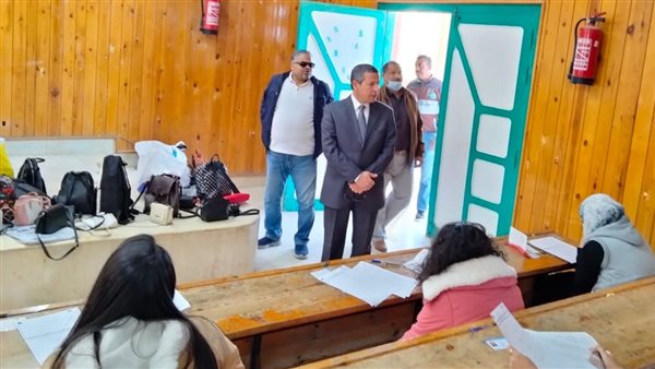 تفقد سير الامتحانات