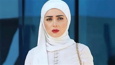 في عيد ميلادها.. حكاية تأثير مي عز الدين في هنا الزاهد بسبب الحجاب