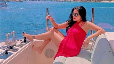 رانيا يوسف: طبيعي الناس تلبس مايوه في الصيف مش حاجة طويلة