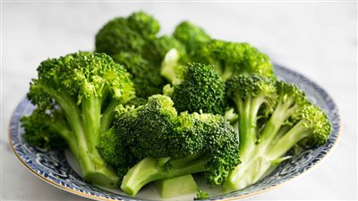 هل البروكلي يساعد في الحفاظ على بطانة الأمعاء؟.. دراسة تجيب