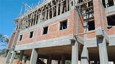 بدء العمل في توسعات محطة معالجة الصرف الصحي بقرية دلجا بالمنيا