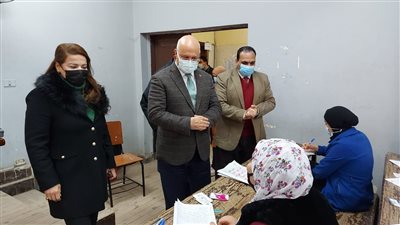 رئيس جامعة بنها يشدد على الالتزام بالإجراءات الاحترازية بالامتحانات 