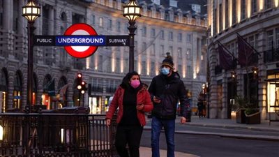 بريطانيا: إضافة الحالات المتشبه بإصاباتها بفيروس كورونا للتعداد اليومي للإصابات