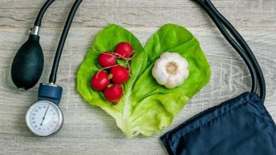 ماذا يأكل مريض الضغط المنخفض.. أبرزهم الليمون والجزر