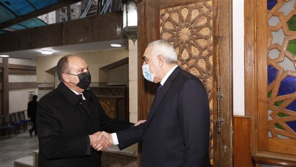 السفير العراقي يستقبل