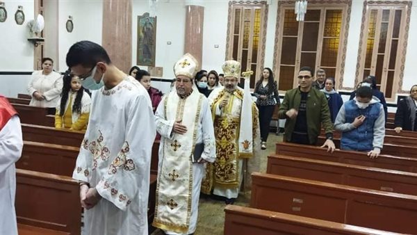 مطران إيباريشية سوهاج