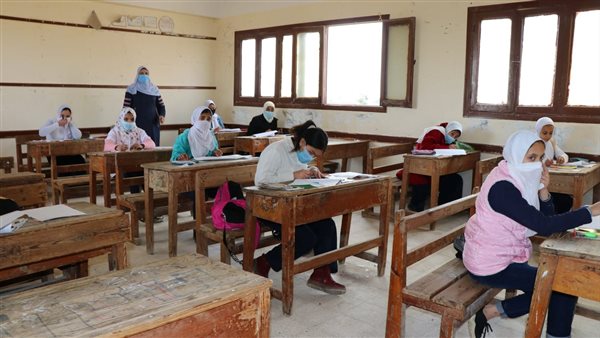 امتحانات الفصل الدراسى