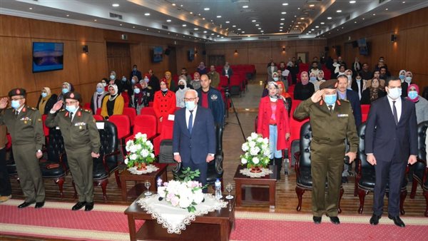 محافظ بورسعيد يستقبل