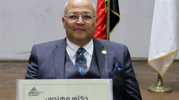 الدكتور معتز طلبة