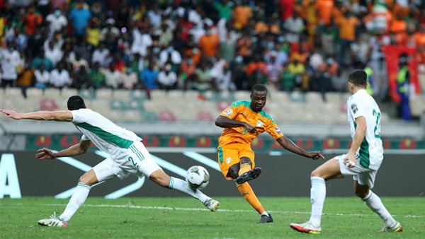 مباراة الجزائر وكوت