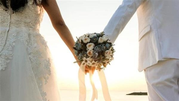 عروسين - تعبيرية