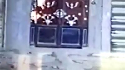 بتراقبني.. شخص يشعل النيران في كاميرات منزل طليقته بسبب خلافات بينهما