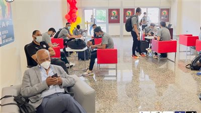 منتخب مصر يصل إلى دوالا الكاميرونية لمواجهة كوت ديفوار في أمم إفريقيا 2021 | صور
