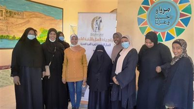 محافظ أسوان يؤكد الدور التنموي والخدمي للمرأة