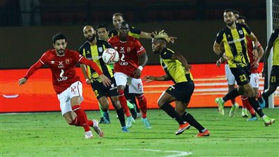 اتحاد الكرة يعلن حكام مباراة الأهلي والمقاولون العرب في كأس مصر