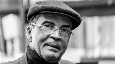 الأديب الليبي الكبير إبراهيم الكوني يعتذر برسالة عن حضور معرض الكتاب