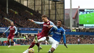 الدوري الإنجليزي.. التعادل يحسم مواجهتي أستون فيلا مع ليدز ونورويتش سيتي أمام كريستال بالاس