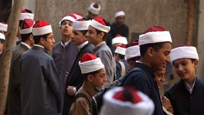  طلاب الشهادة الإعدادية بالأزهر يؤدون اليوم أخر امتحان لهم 