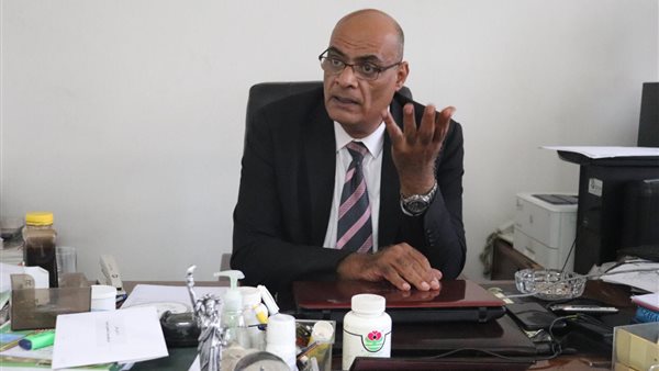 الدكتور أيمن العش