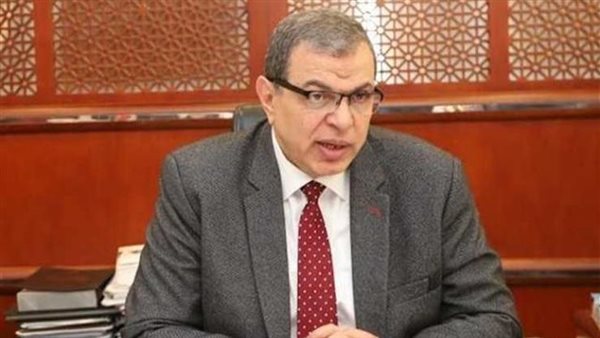 وزير القوى العاملة