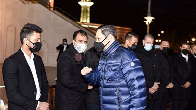 بحضور علاء مبارك.. بدء عزاء والد محمد زيدان بمسجد الشرطة في التجمع الخامس