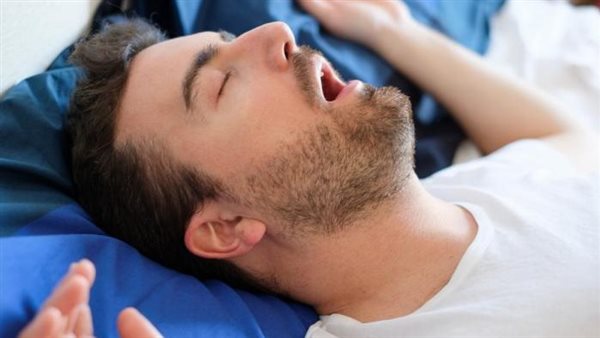 الشخير أثناء النوم