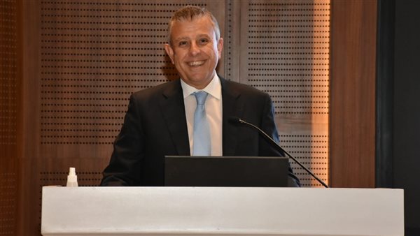 رئيس جامعة عين شمس