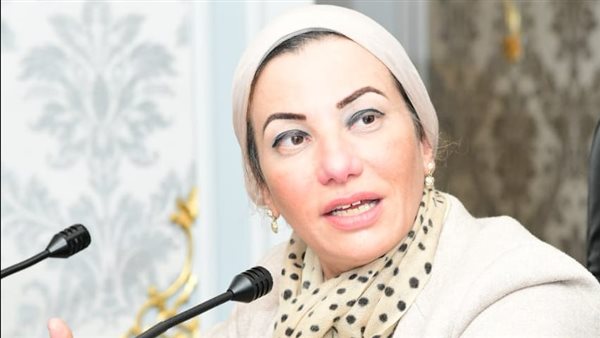 وزيرة البيئة 