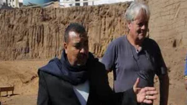 الدكتور عبدالمنعم