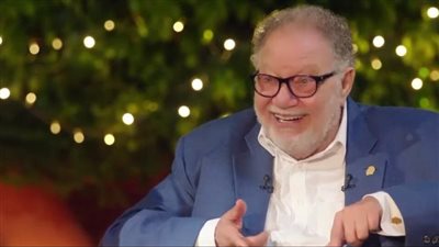 للمسلمين والمسيحيين.. يحيي الفخراني يكشف سبب تقديمه لقصص القرآن الكريم