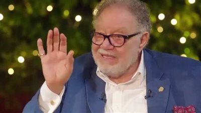 يحيي الفخراني يكشف سبب النهاية المفتوحة لمسلسل زيزينيا