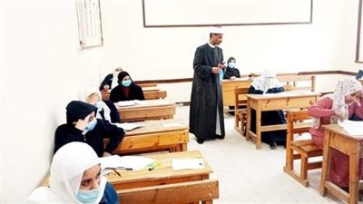 بدء تصحيح امتحانات الشهادتين الابتدائية والإعدادية الأزهرية بالإسكندرية 