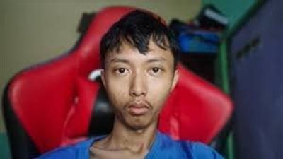 عرض صورته للبيع على شكل كوميكس.. طالب إندونيسي يصبح مليونيرًا بالصدفة | فيديوجراف