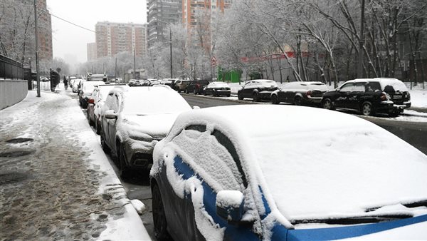 تساقط الثلوج 