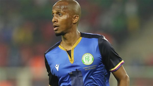 مدافع جزر القمر يحرس