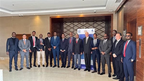  الخلوة الخاصة بمناقشة