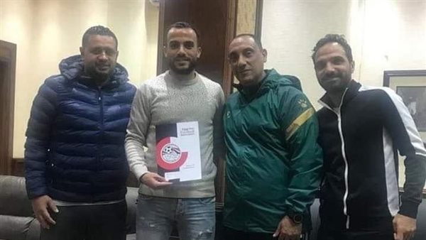 إسلام حمدينو لاعب