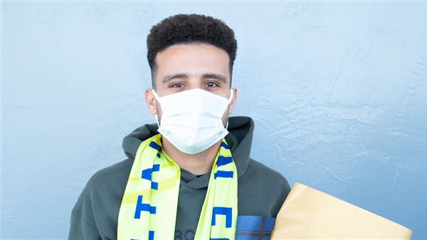 مصطفى فتحي يصل إلى