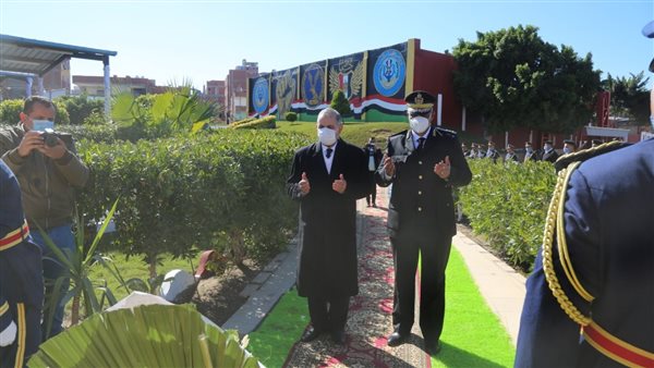 محافظ كفر الشيخ ومدير